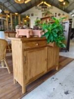 Cabinet 2 Door 2 Drawer