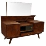 Dressing table